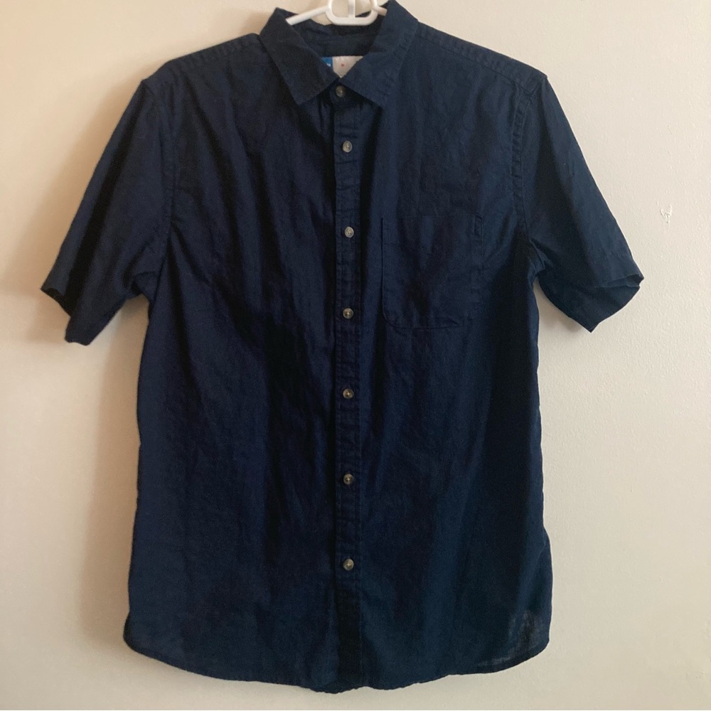 OLD NAVY everyday shirt